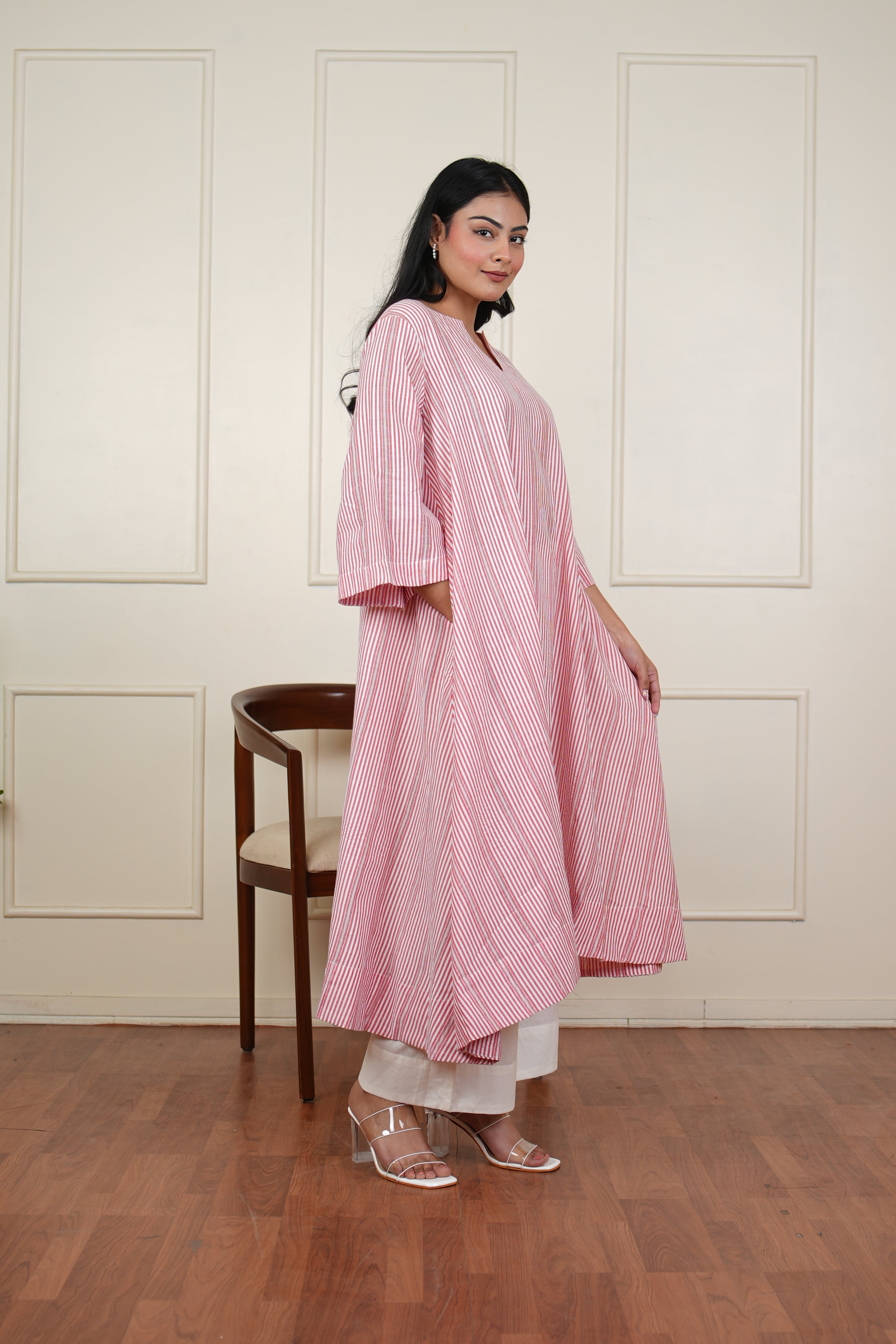 Gulabi Dhara Kurta Set